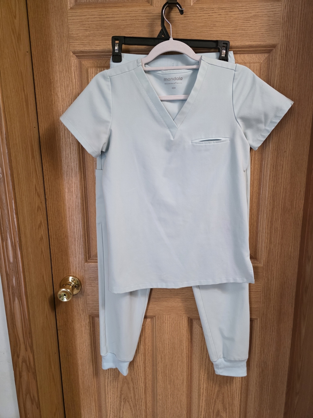 Women's Light Blue Scrub Top and Jogger Set XXS
